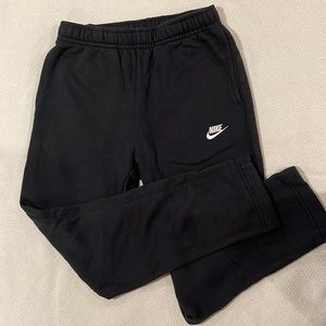 Womens Nike Fleece Straight Leg Sweat Pants, Size M, Black.